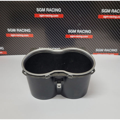 PONTIAC G8 CUP HOLDER (USED)